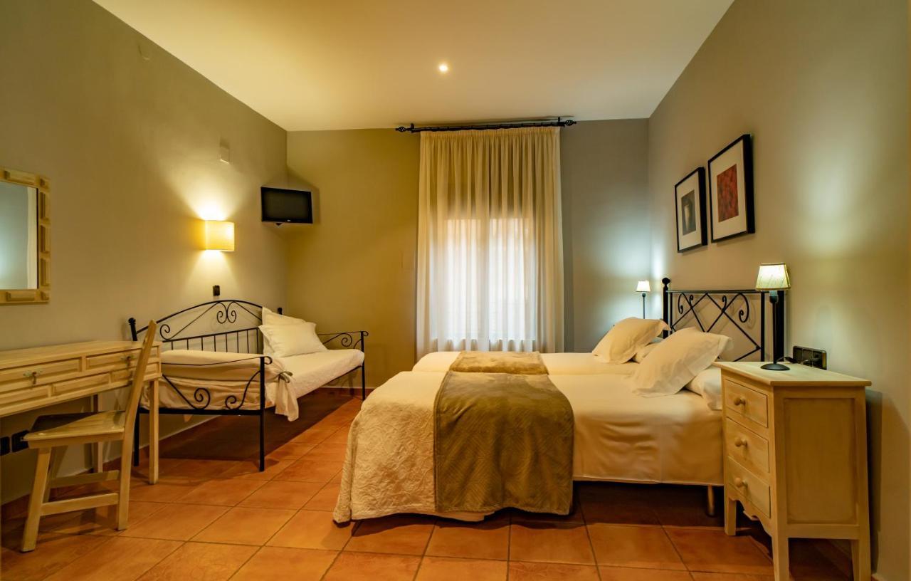 Hotel Alfonso IX (Adults Only) Caces Εξωτερικό φωτογραφία