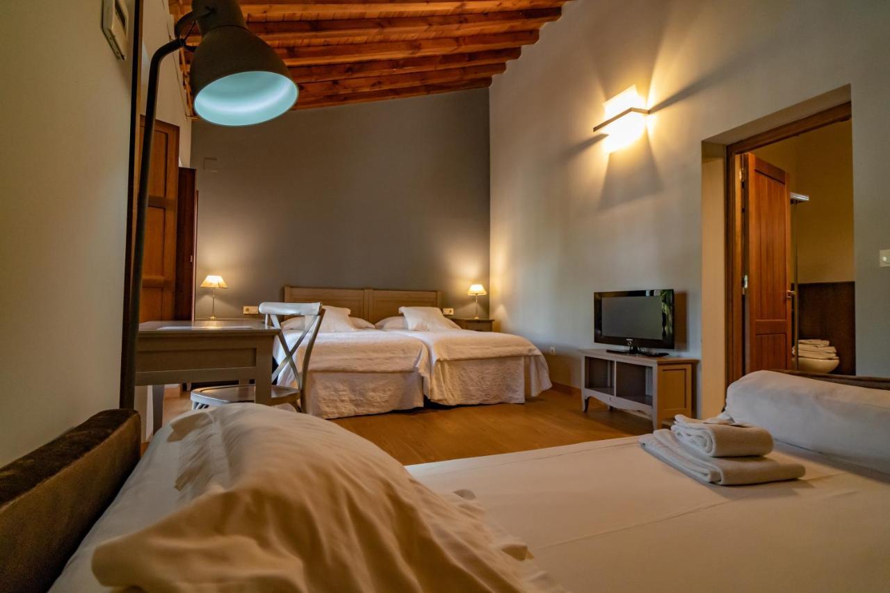 Hotel Alfonso IX (Adults Only) Caces Εξωτερικό φωτογραφία