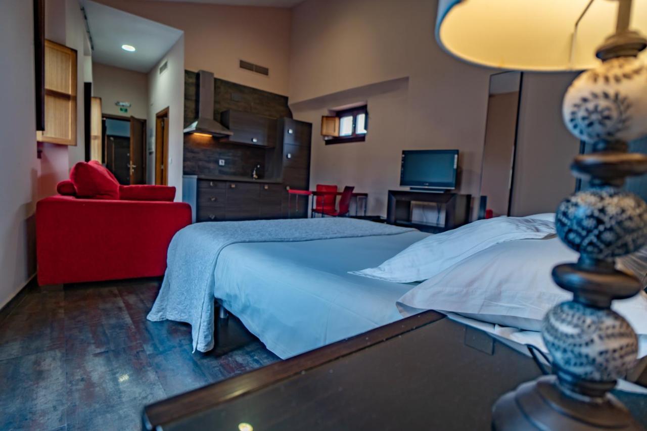 Hotel Alfonso IX (Adults Only) Caces Εξωτερικό φωτογραφία