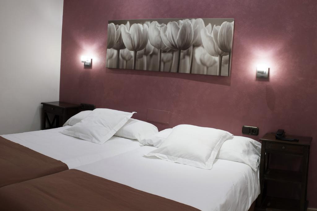 Hotel Alfonso IX (Adults Only) Caces Εξωτερικό φωτογραφία