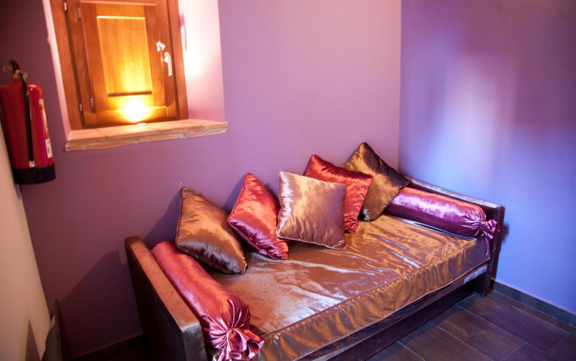 Hotel Alfonso IX (Adults Only) Caces Δωμάτιο φωτογραφία