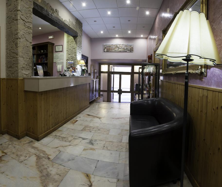 Hotel Alfonso IX (Adults Only) Caces Εξωτερικό φωτογραφία